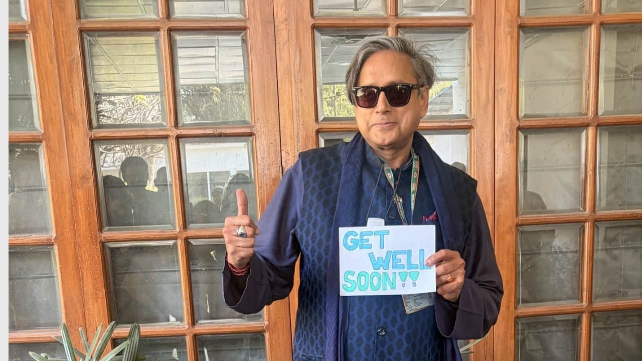 Congress MP Shashi Tharoor’s fall on Parliament stairs while on phone: Neurologist says brain is not good at multitasking