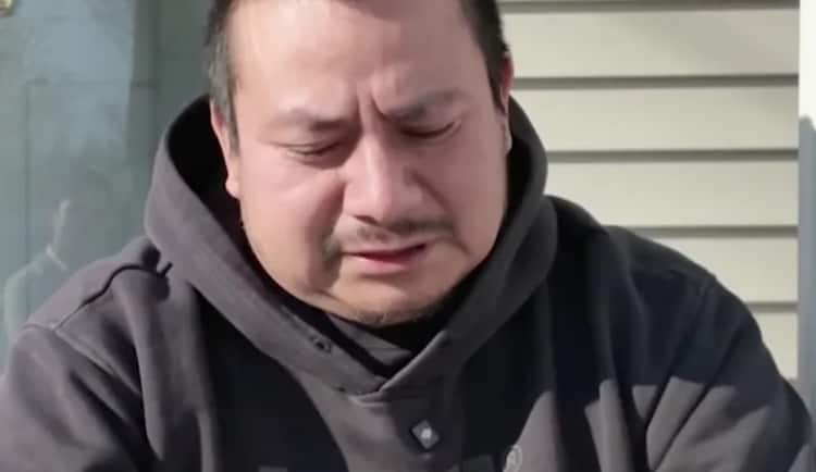 After ICE detained his wife and their son died, this father chose to leave the US