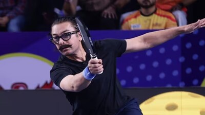 Aamir Khan stumbles during a world pickleball league match; his next move left netizens impressed