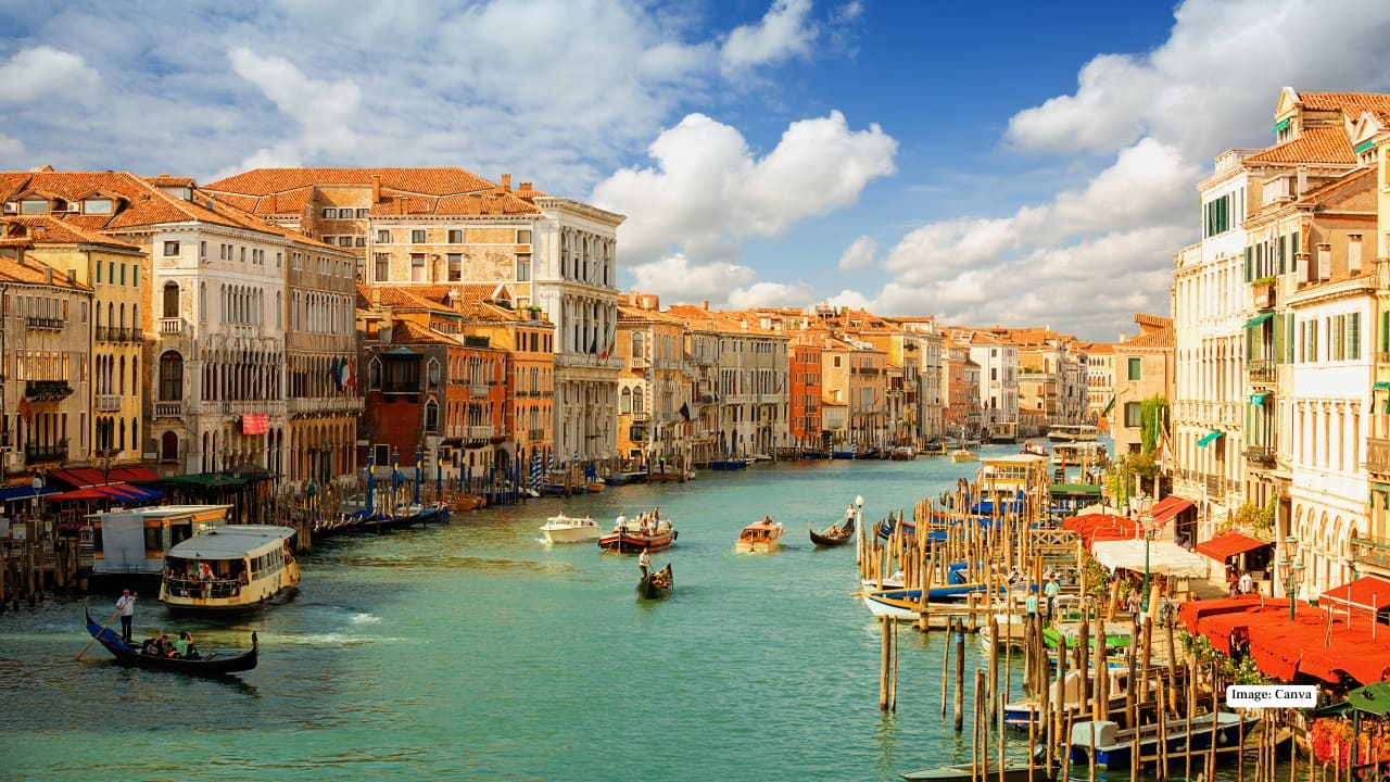 3. Venice, Italy Golden-hour gondola rides remain unmatched when it comes to Valentine’s visuals. Venice’s narrow lanes, pastel façades and historic bridges turned the city into one of the most saved romantic destinations on Instagram this year. Couples leaned into slow travel—wandering quiet alleys and sharing intimate canal-side moments. What to explore: Gondola rides on the Grand Canal, Rialto Bridge, St Mark’s Square at sunrise, hidden neighbourhoods like Dorsoduro.