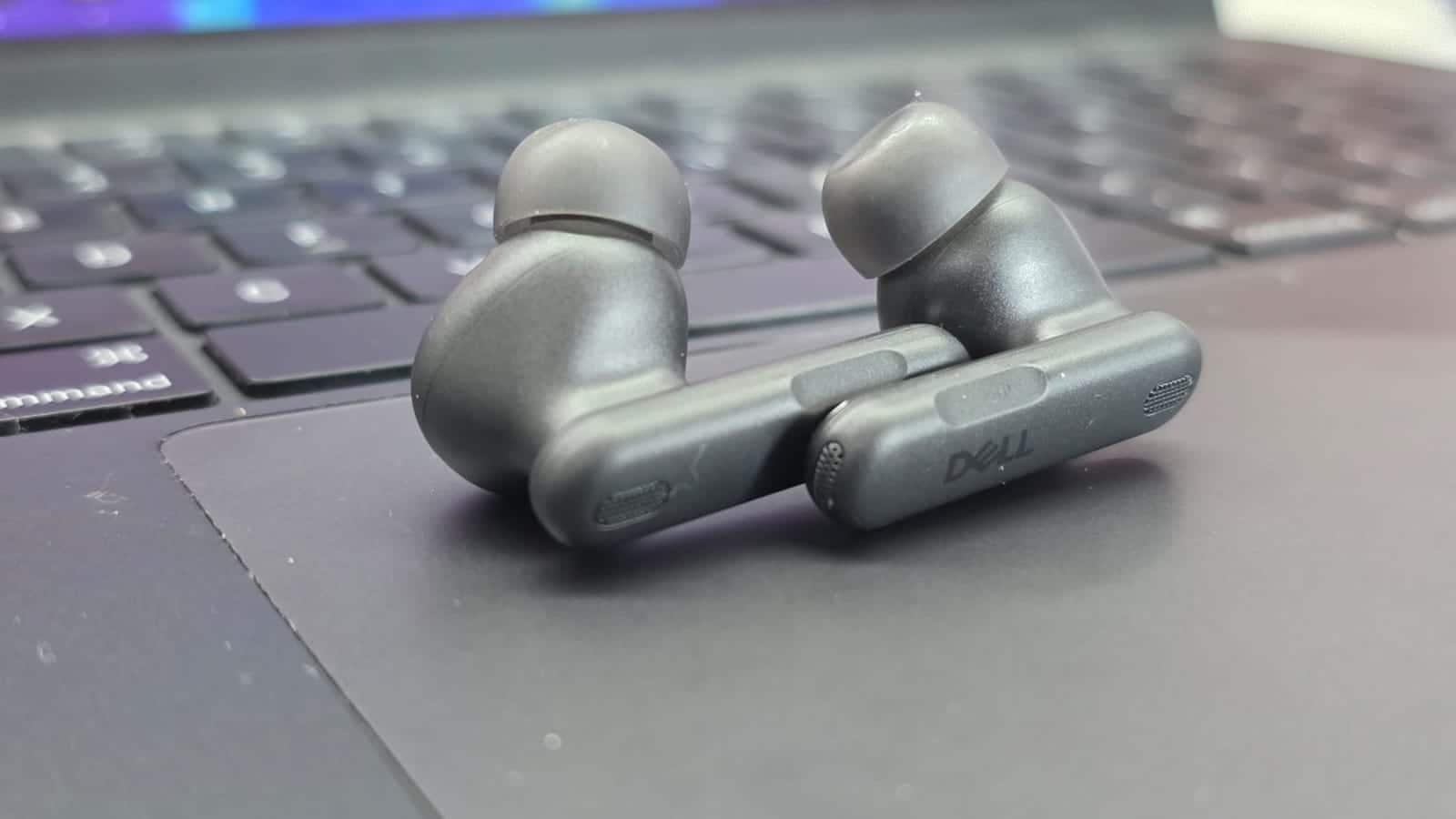 Dell Pro Plus earbuds