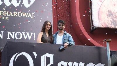 The special unveiling took place in the presence of Shahid Kapoor and Triptii Dimri, who received thunderous applause upon arrival.