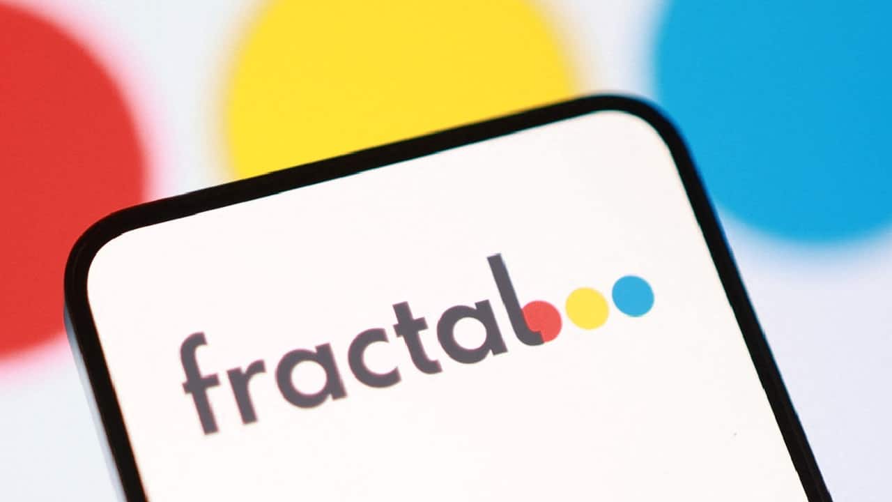 Why did Fractal Analytics IPO need QIB push to get fully subscribed despite trimming issue size by over 40%?