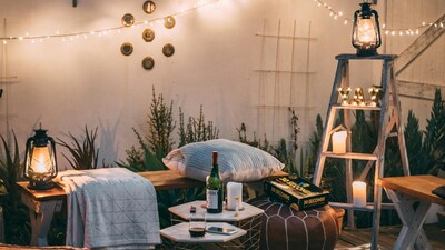 Make this Valentine’s Day extra special without stepping out. From cosy corners to candlelit dinners, here are simple home décor ideas to impress your partner (Image: Pexels)