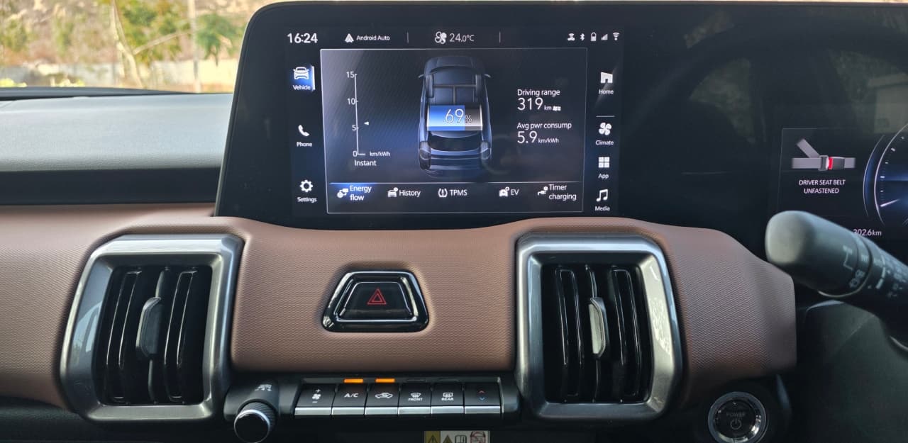Toyota Urban Cruiser Ebella 11