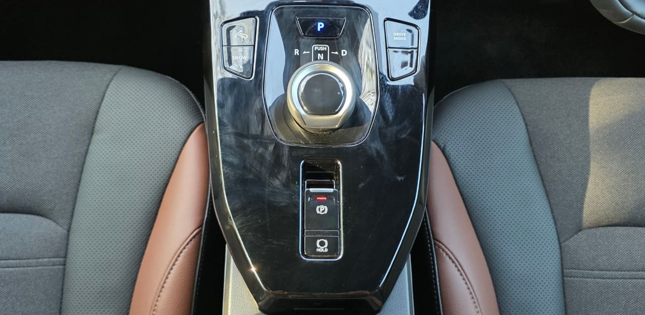 Toyota Urban Cruiser Ebella 12