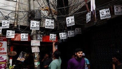 Bangladesh votes amid political uncertainty