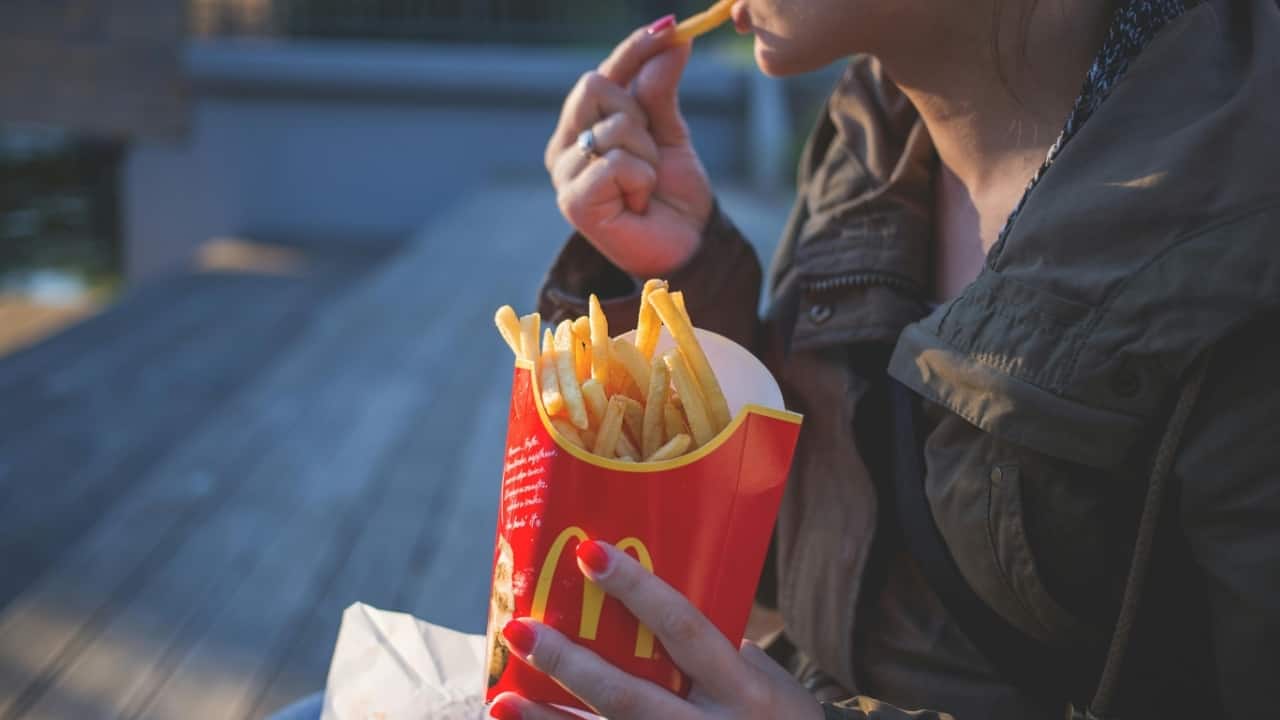 Stress levels can increase with excess caffeine and fast food, add these to your daily diet