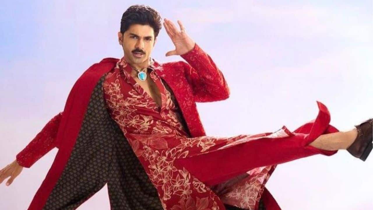 Taha Shah Badussha Taha brings drama and flair to red with a richly detailed ensemble. The flowing layers, intricate patterns, and bold movement make the look visually arresting. It’s romantic, expressive, and unapologetically stylish, perfectly aligning with his old-school charm and graceful screen presence.