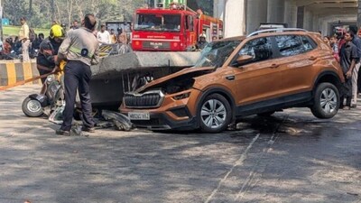 Mumbai metro bridge slab falls on vehicles in Mulund, one dead, netizens furious