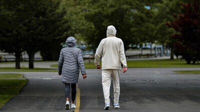 Regular walking helps balance blood sugar levels and increases insulin sensitivity. (Picture: Pexels)