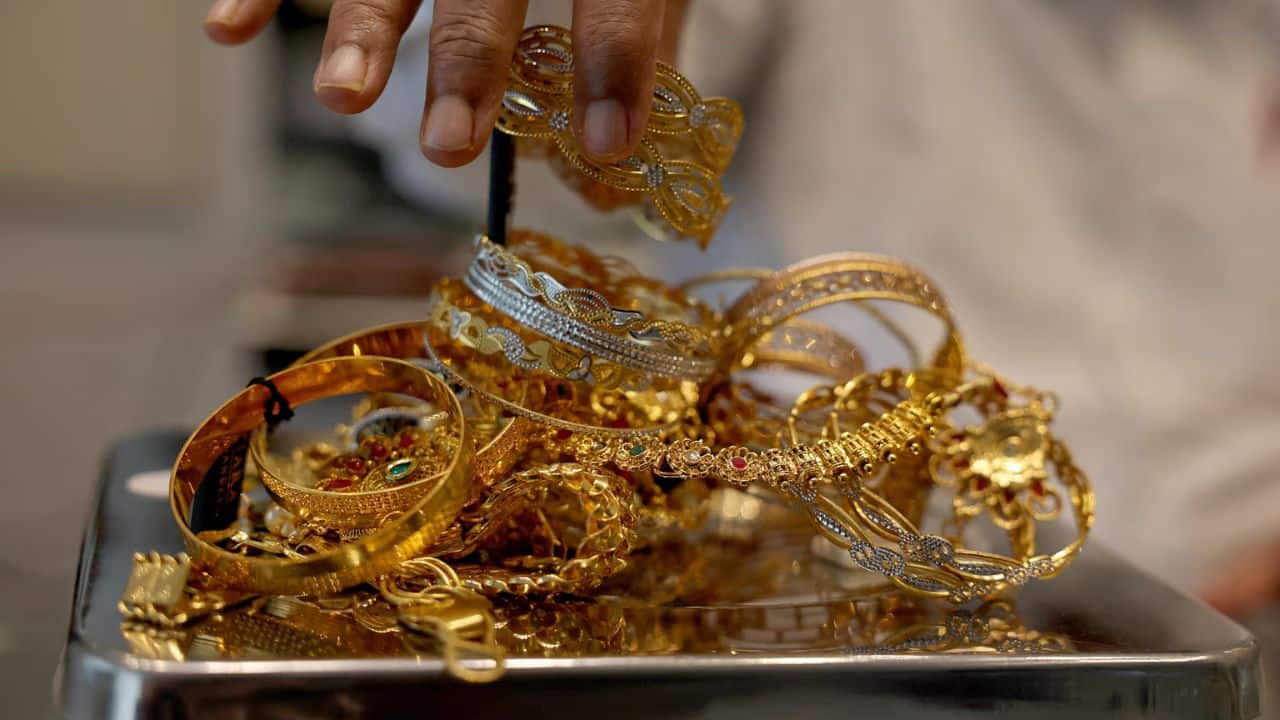 Bengaluru bank staffer steals 2.7 kg gold worth Rs 4 crore to finance gambling: 'Finance companies are...'