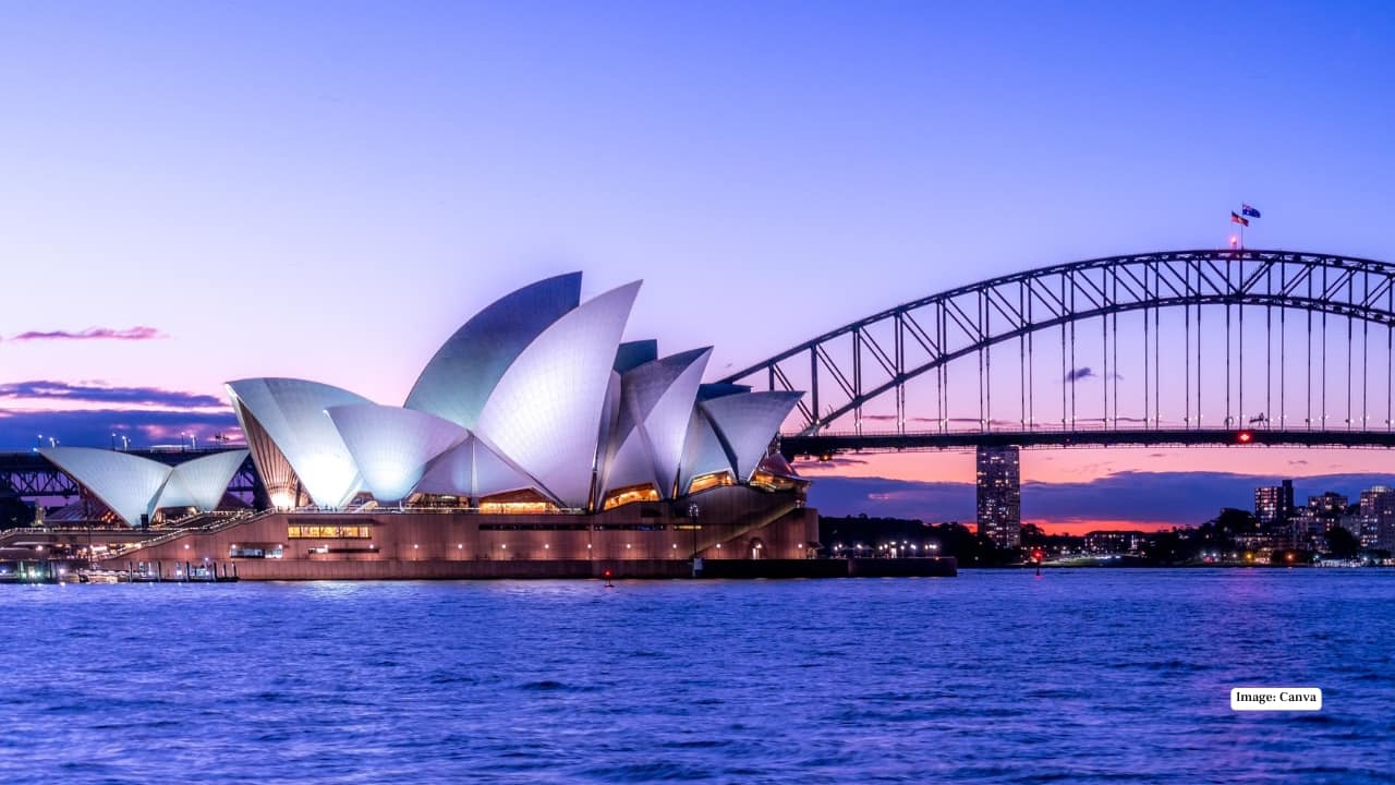 6. Sydney, Australia Green Score: 58.3 A global metropolis with 46% public park space, Sydney proves that density and biodiversity can coexist. Visitors can unwind at the Royal Botanic Garden Sydney near the Opera House, explore Centennial Parklands or visit Barangaroo Reserve — a former industrial site now home to 75,000 native plants. The city’s “Rewilding Sydney” initiative has already planted over 173,000 native species.