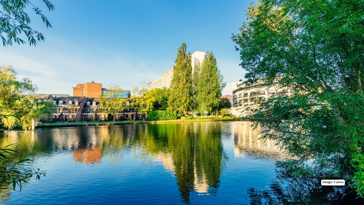 9. Reading, United Kingdom Green Score: 51.7 Recognised as the UK’s greenest destination, Reading allocates 35% of its area to public green space. The Abbey Quarter and Forbury Gardens merge history with landscaped lawns, while riverside paths along the Thames and Kennet offer tranquil escapes. Backed by sustainability research from the University of Reading, the city has cut carbon emissions by 57%.