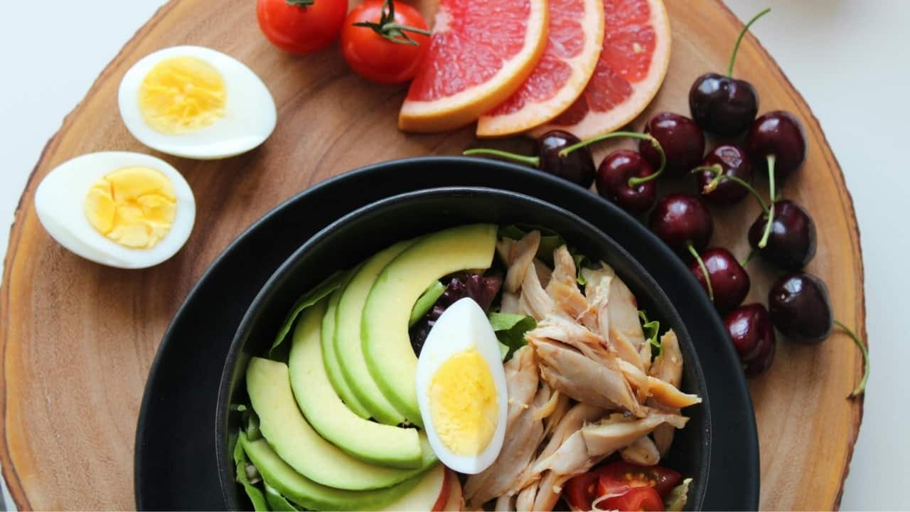 Low-carb or low-fat? Study reveals what really protects your heart