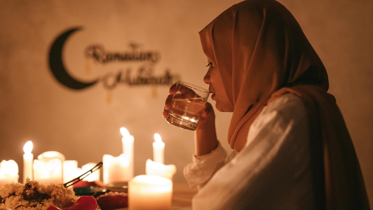 Ramadan 2026: 8 smart Iftar habits to adopt from while you break your fast