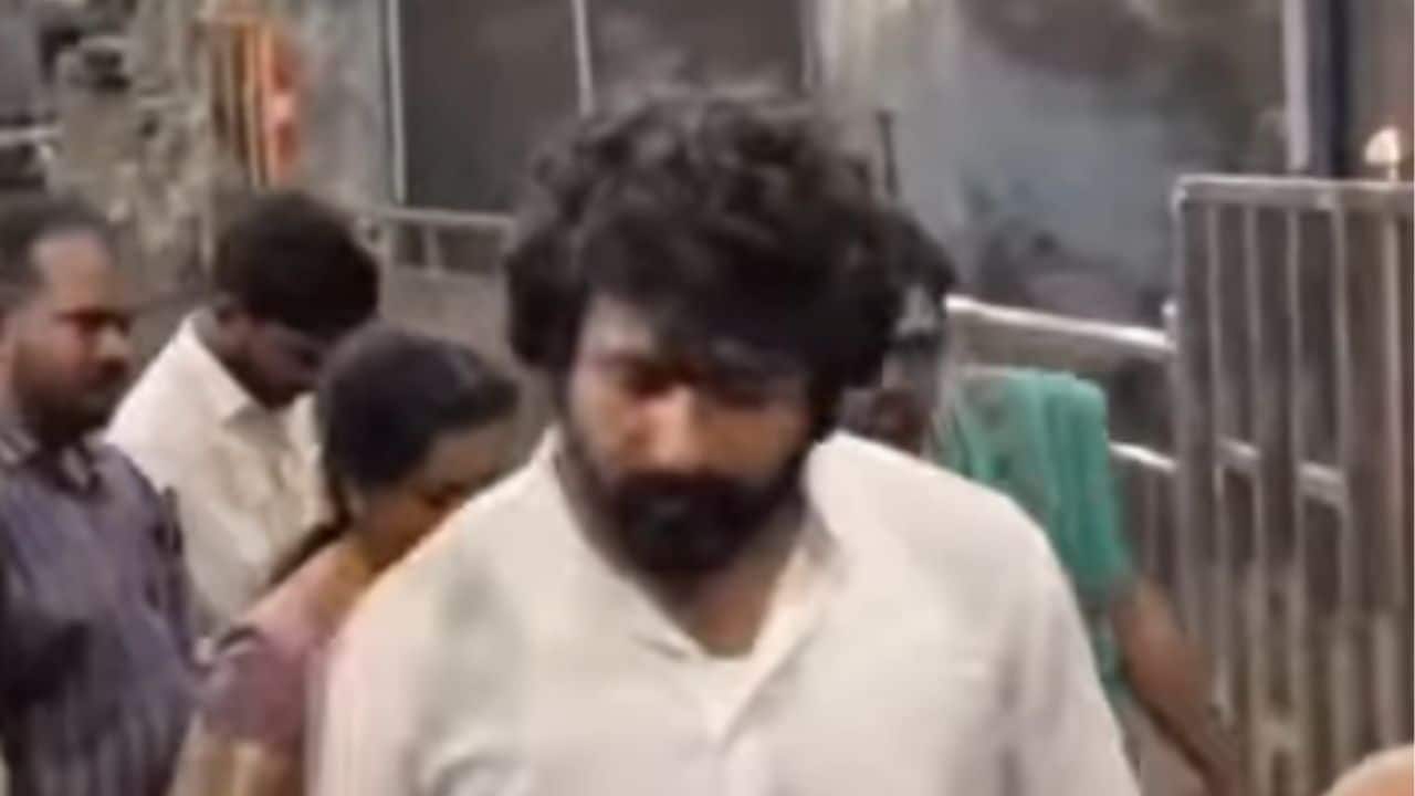 Sivakarthikeyan seeks divine blessings on his  birthday at Arunachaleswarar Temple, watch