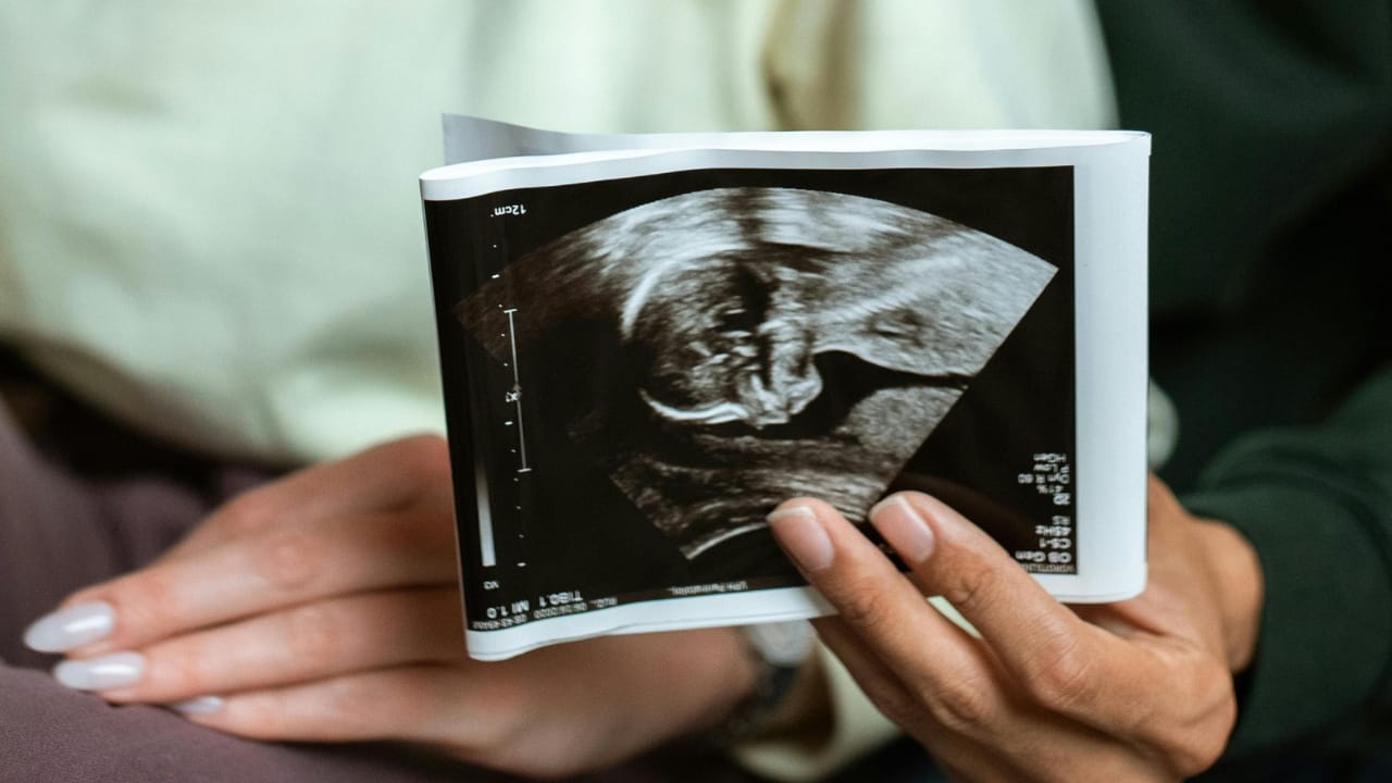 Expecting twins? 6 things you should keep in mind for healthy pregnancy