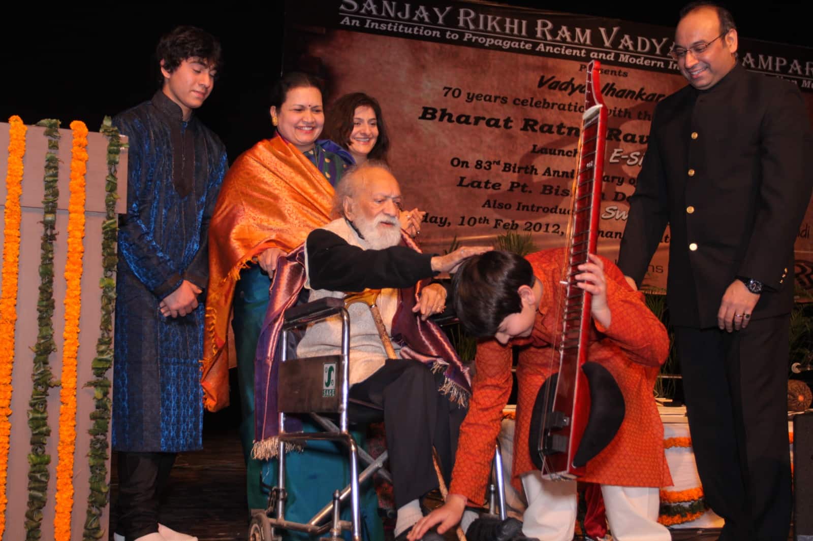 Pandit Ravi Shankar Graces Sanjay Rikhi Ram Vadya Parampara Event And Endorses Rishab Rikhiram Sharma