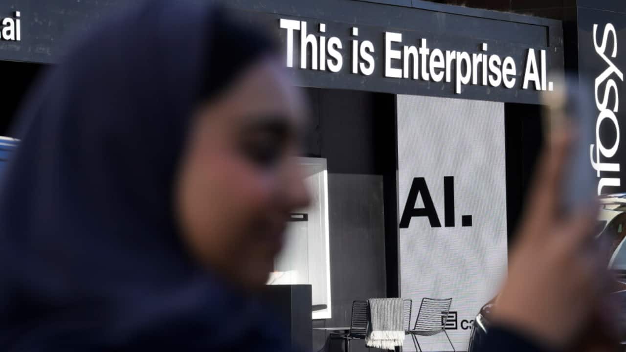As Citrini's AI report spooks investors, here's what experts say about 'doomsday porn'
