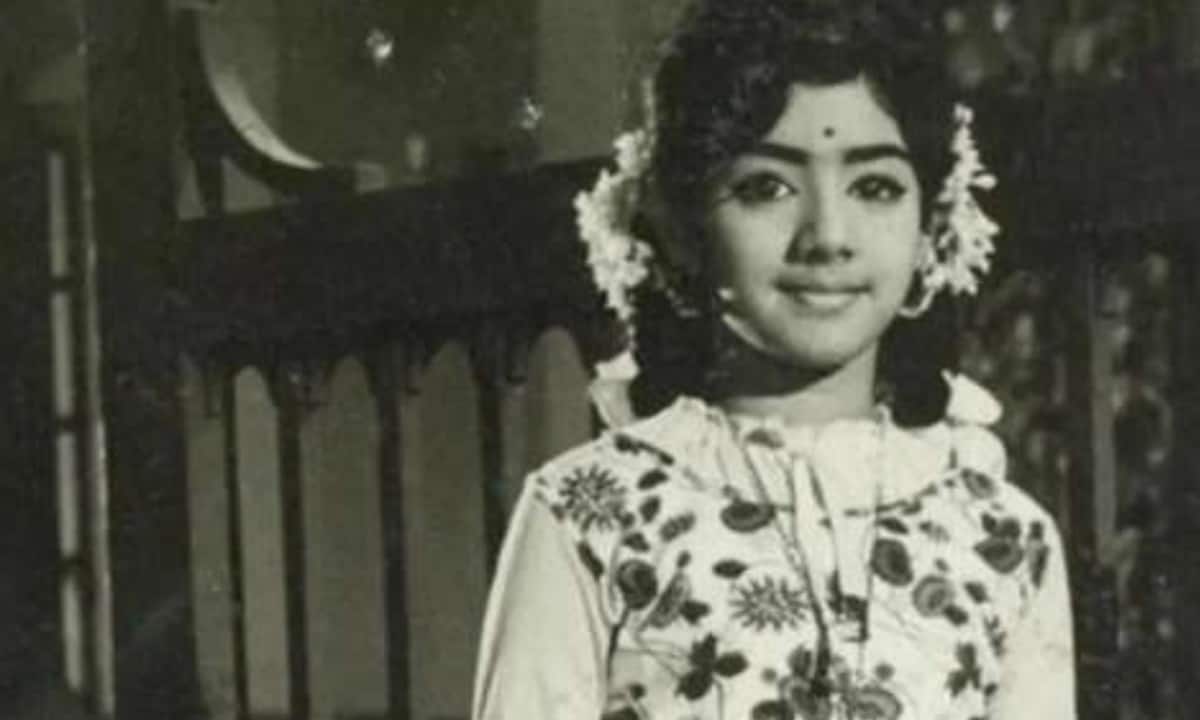  Began acting at the age of four Sridevi entered films as a child artist in Tamil cinema at just four years old. Over the years, she seamlessly transitioned from child roles to leading lady status across Tamil, Telugu, Hindi, Malayalam and Kannada films.