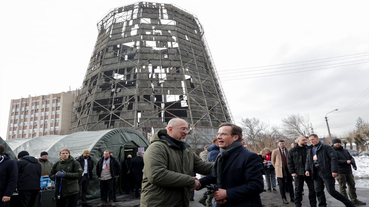 Ukraine war: UK announces largest sanctions package on Russia since 2022 invasion