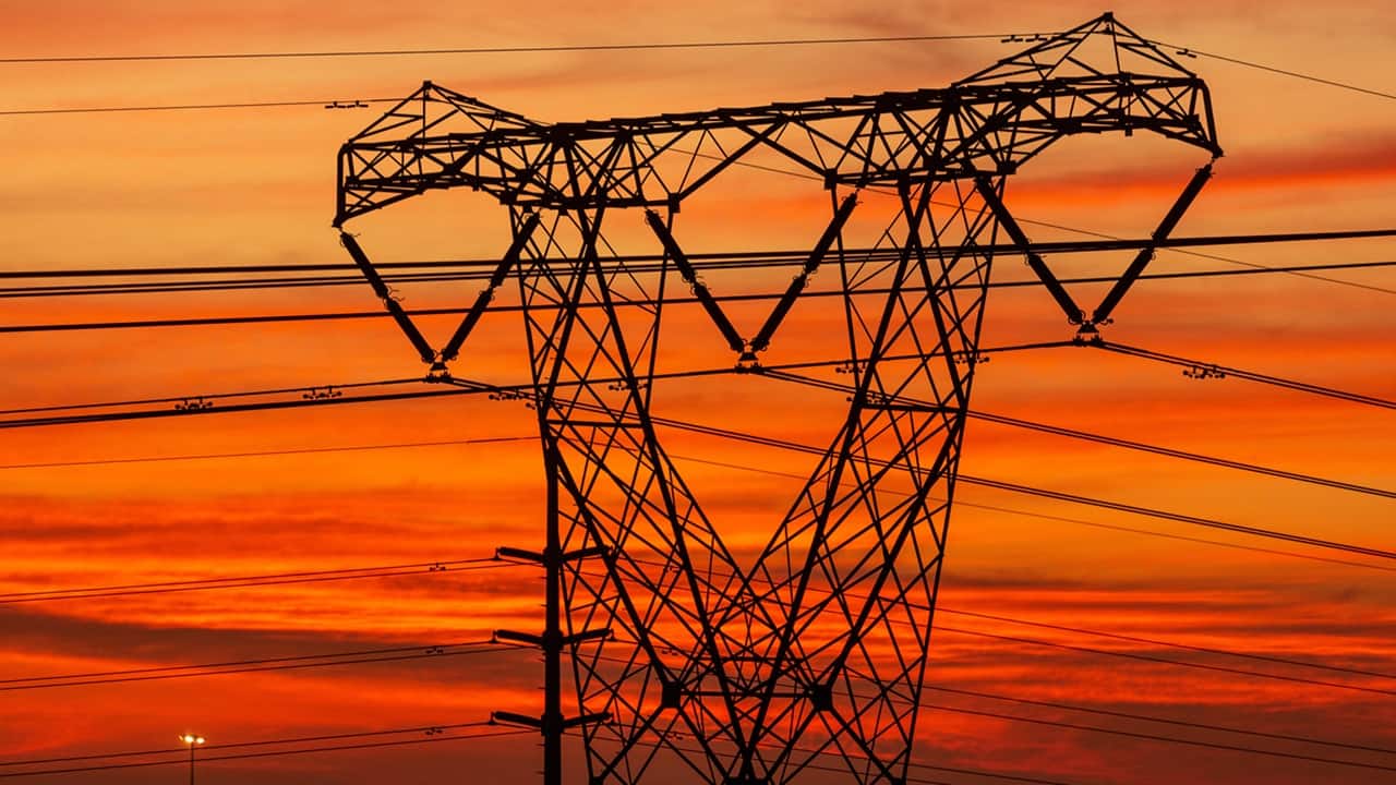 Jindal lines up $1 billion loan in boost for slow market