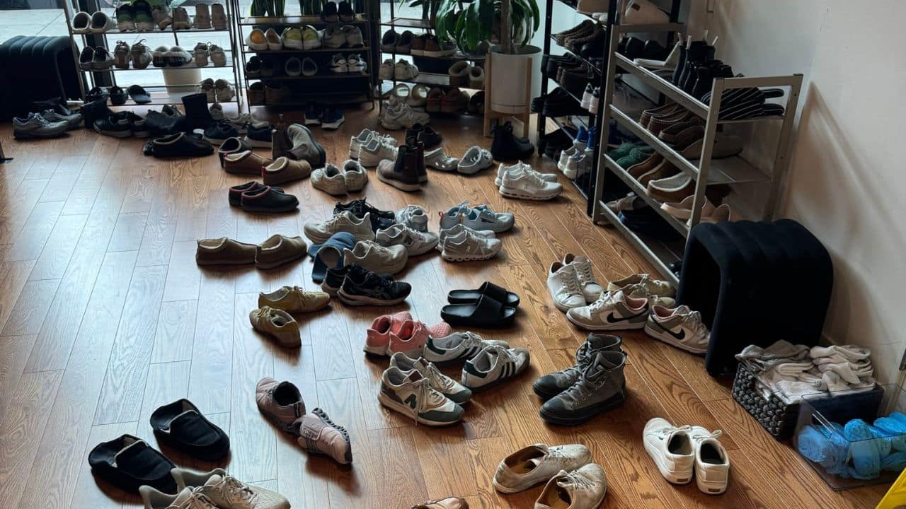 'Temple energy': San Francisco Rs 26.5 crore AI startup has ‘no shoes in office’ policy. Internet reacts