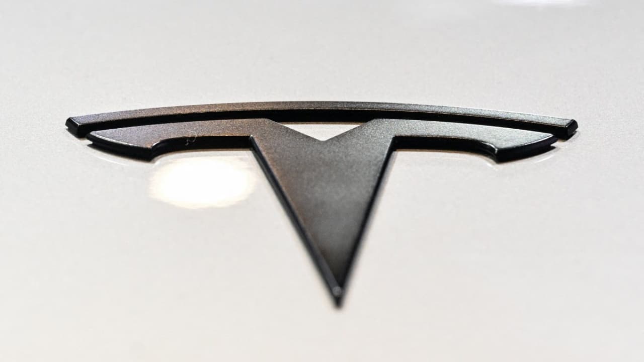 Tesla faces lawsuit over H-1B hiring and American layoffs: Why hiring practices landed the EV maker in US court