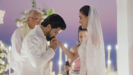 When Keerthy Suresh wanted to elope after waiting for 15 years to marry Antony Thattil