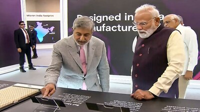 PM मोदी ने गुजरात में माइक्रोन की सेमीकंडक्टर ATMP सुविधा का उद्घाटन किया.