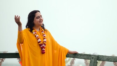 Raseshwari Devi Ji is making ancient wisdom accessible for Gen Z. From Bhakti Yoga to meditation programs, discover how she bridges tradition and modern life. (Pic: raseshwarideviji.org)