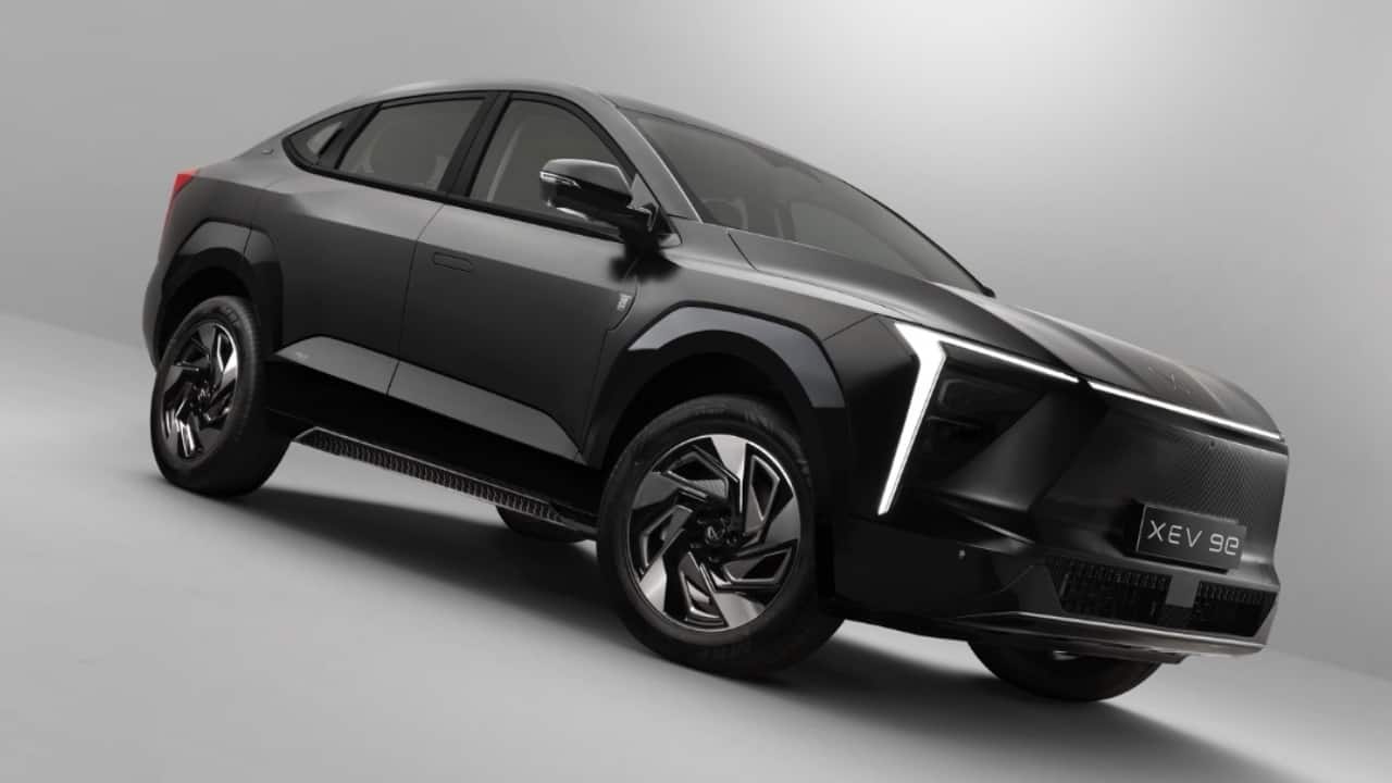 Fuel price shock drives EV boom in India; Tata, Mahindra double Q1 sales- Moneycontrol