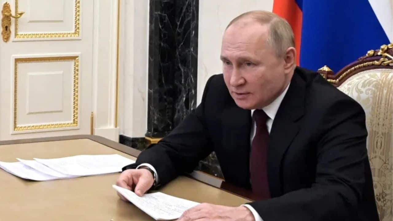 Ukraine posts ‘dictator domino’ image putting Putin next in line