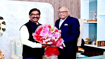 Jharkhand Chief Minister Hemant Soren with Tata Group Chairman N Chandrasekaran. 