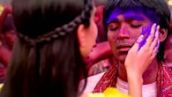 Raanjhanaa<br />In the romantic drama Raanjhanaa, the Holi celebration becomes an emotional turning point in the love story between Zoya (played by Sonam Kapoor) and Kundan (played by Dhanush). During the festival’s colourful revelry, Zoya playfully applies colour to Kundan’s face, the moment he becomes completely immersed in love, entering a new emotional world shaped by longing and devotion.