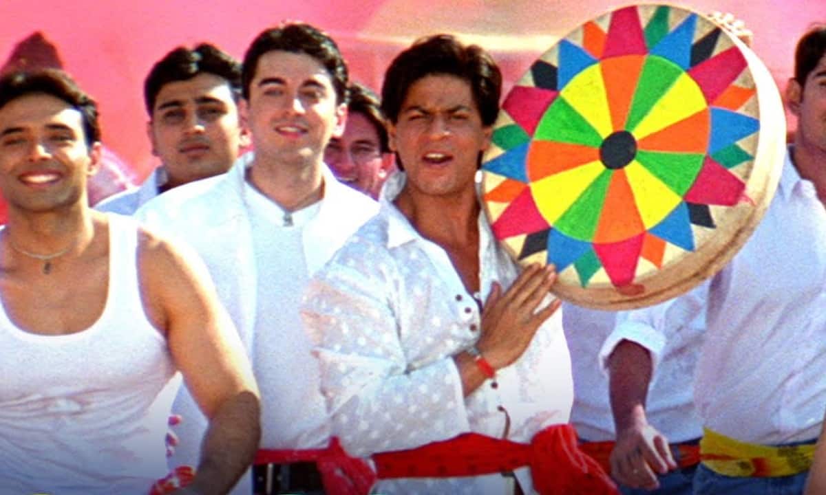 Mohabbatein<br />In Mohabbatein, the festival becomes a symbol of reconciliation and unity as characters let loose and strengthen bonds during the colourful dancing.