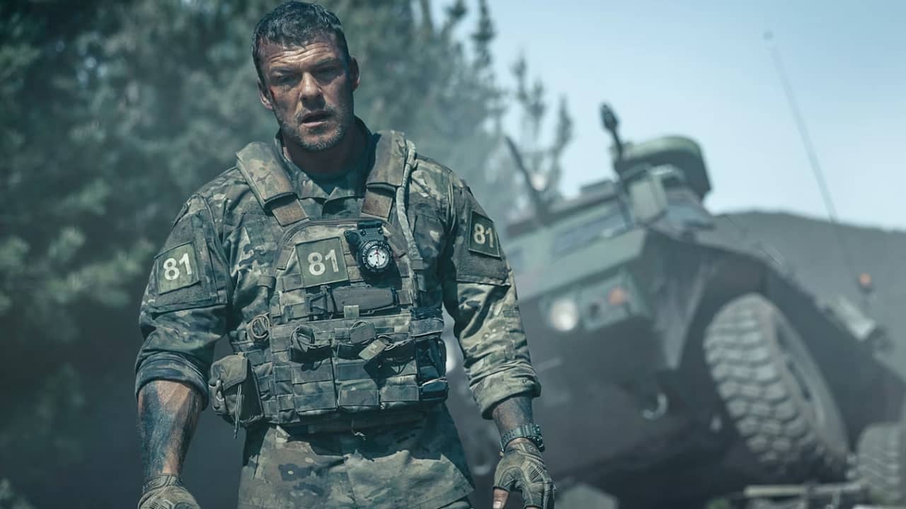 War Machine Movie Review: Alan Ritchson leads a rugged, tense tense fight for survival against a deadly machine
