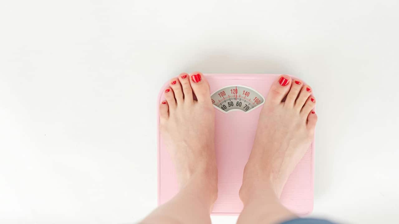 5 reasons why women gain weight after 40, top doctor lists fixes that actually work