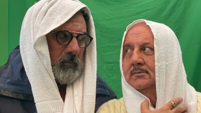 Boman Irani sings 'Give Me Some Sunshine' from his hit movie 3 Idiots to celebrate friend Anupam Kher's birthday