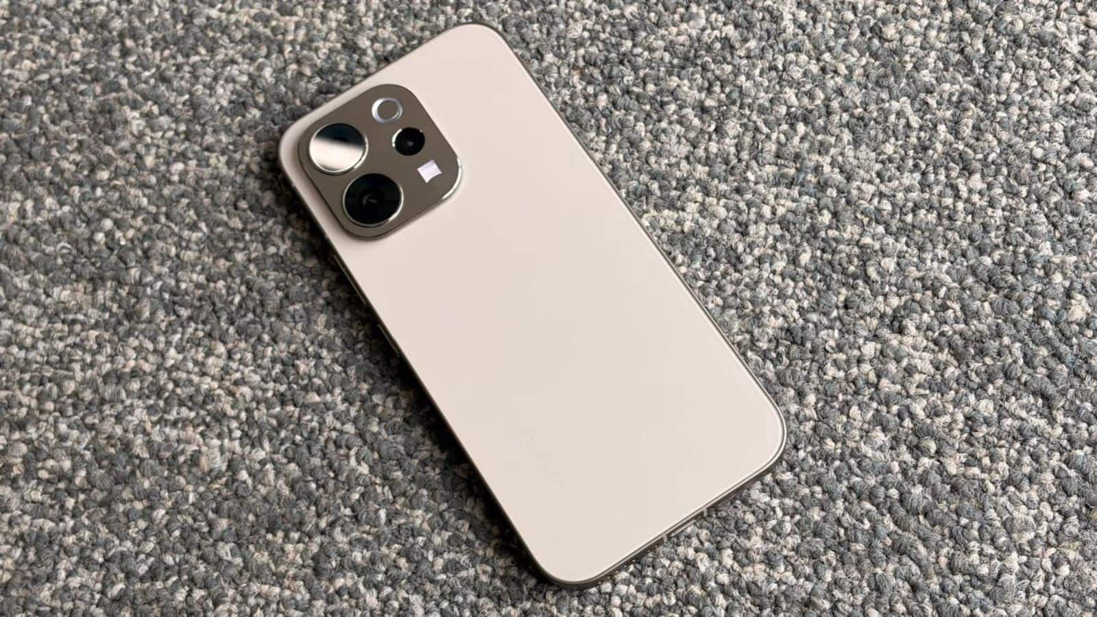Vivo V70 Elite review: Strong cameras, big battery, balanced performance