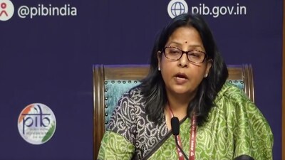 Centre has not taken any decision on capping the refinery prices 