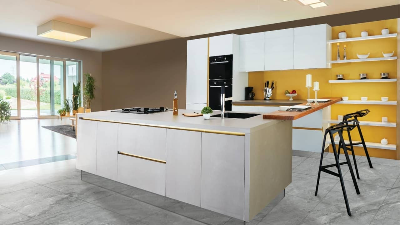 Cabinet hardware is one of the most noticeable things in the kitchen. 
