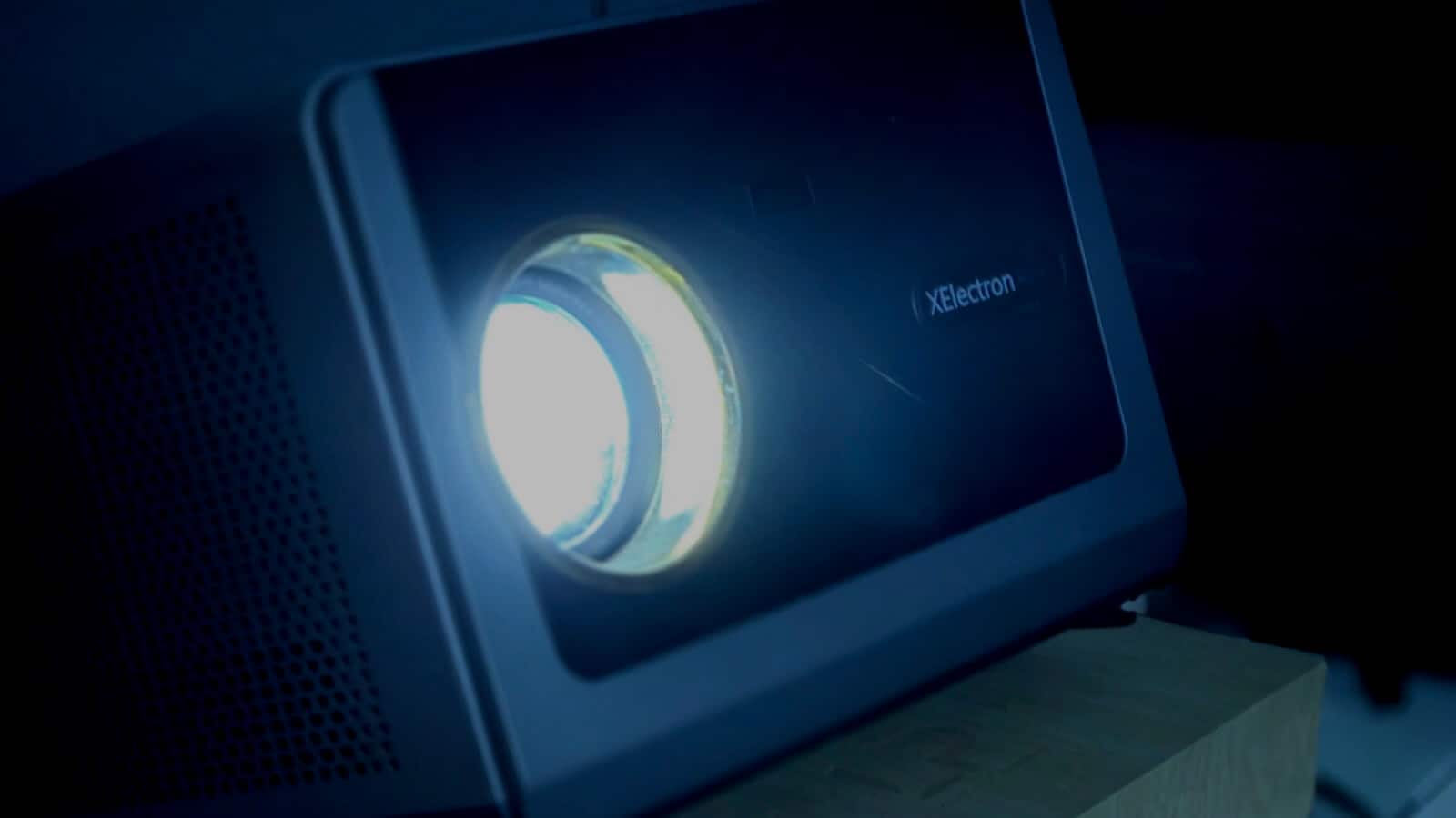 XElectron iProjector 3 Plus