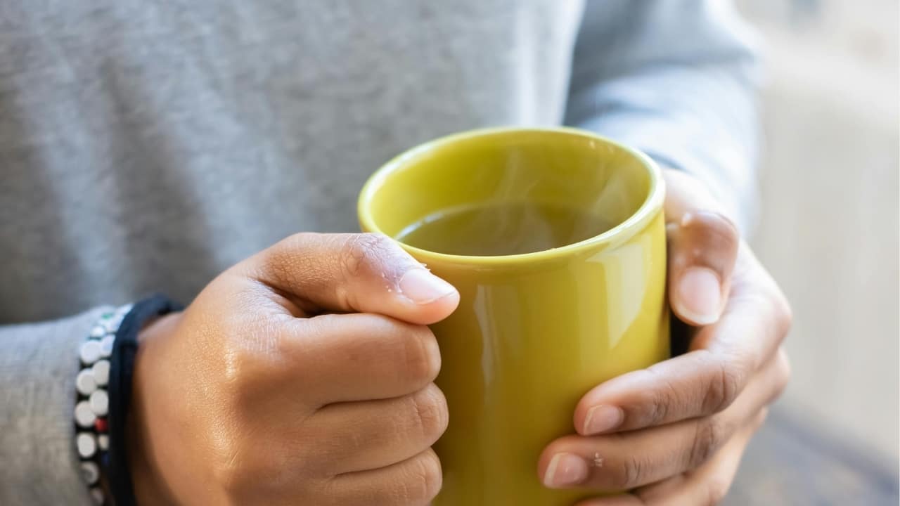 Green tea side effects: 5 people who should avoid drinking it