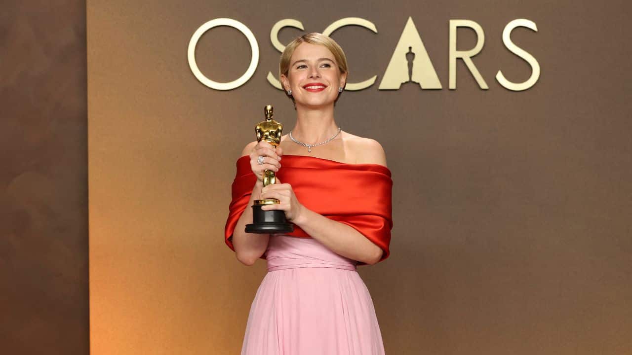 Jessie Buckley wins best actress for 'Hamnet' at Oscars and becomes the first  Irish woman to win in the category