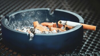 how many cigarettes is 100 puffs How Much Nicotine Is in a Disposable Vape ?