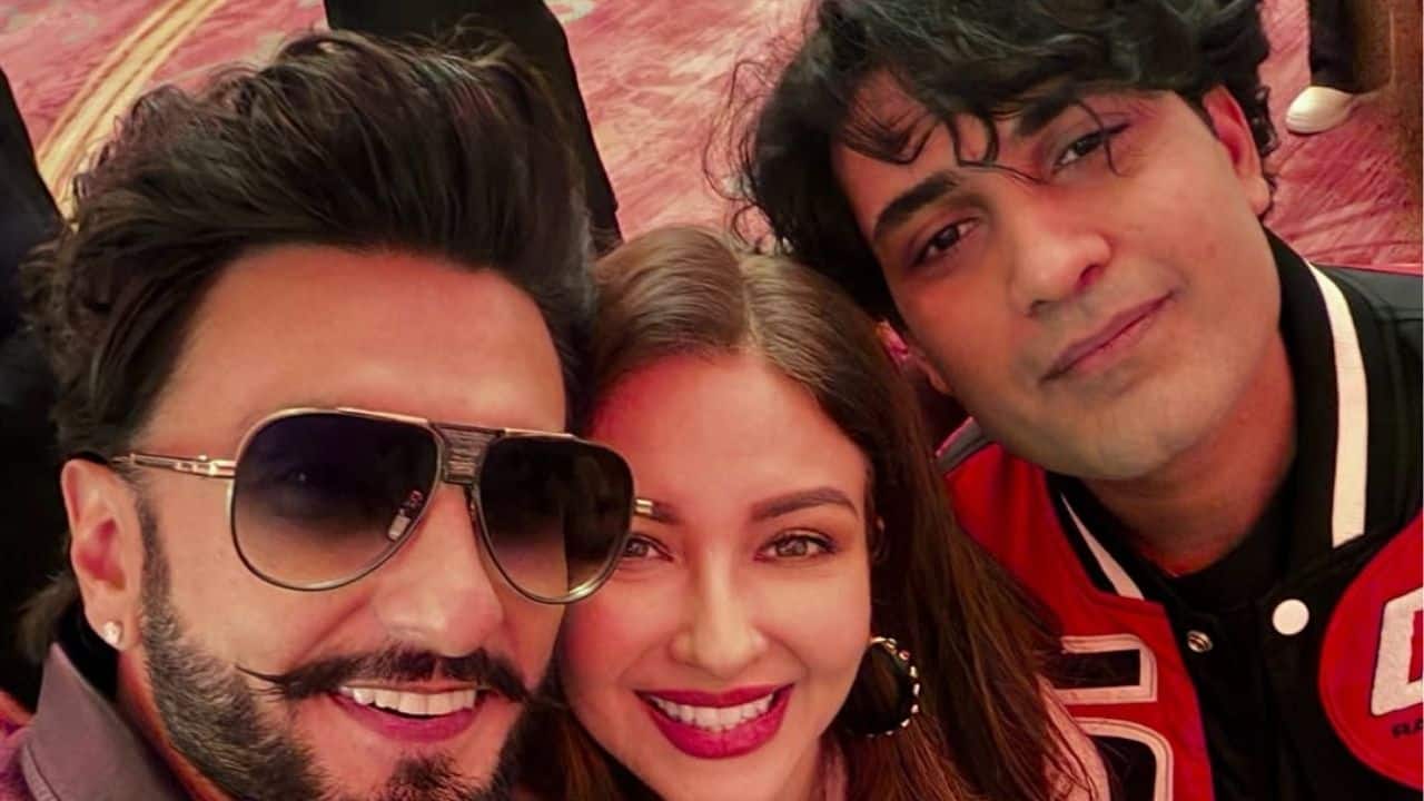 Ranveer Singh clicks another lively selfie with Saumya Tandon, bringing his signature energy into the frame. The candid shot reflects the celebratory mood of the bash.
