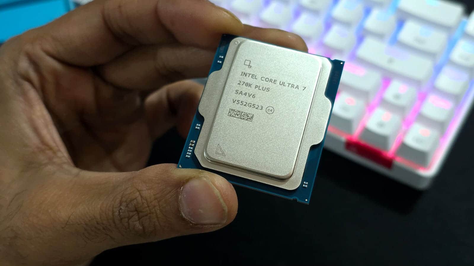 Intel Core Ultra 7 270K Plus