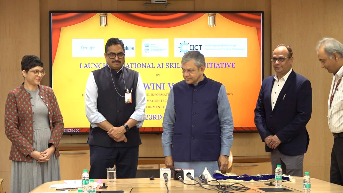 Govt rolls out AI skilling programme with Google, YouTube; 15,000 scholarships on offer